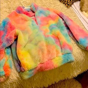 Tie dye plush pullover never worn